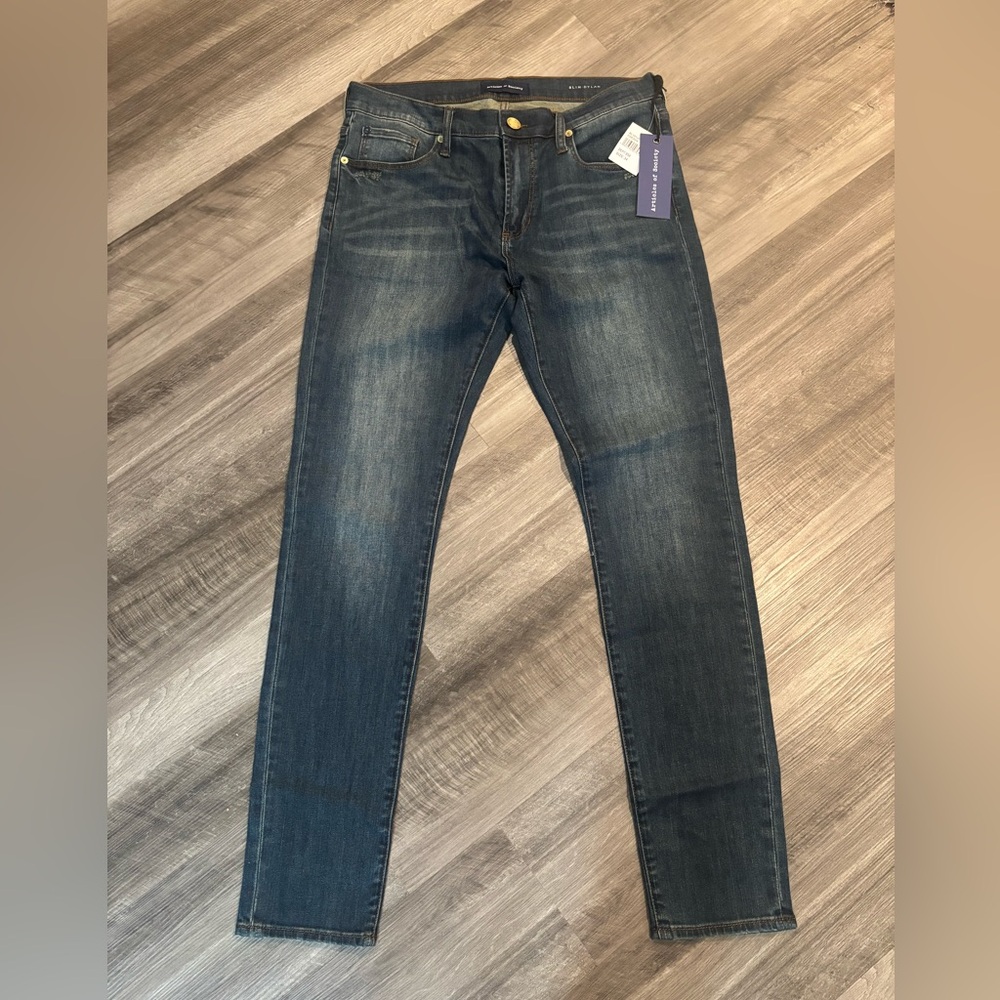 NWT Articles Of Society Woman’s Dark Blue Skinny Jeans - Size 34